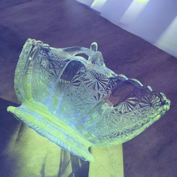 Fenton Glass Clear Daisy Button Basket Split Twig Handle Manganese 365nm Glow UV - Picture 2 of 15